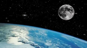 “La Luna regula el clima, controla las mareas y protege a la Tierra de meteoritos. Conoce su rol crucial para la estabilidad de nuestro planeta.